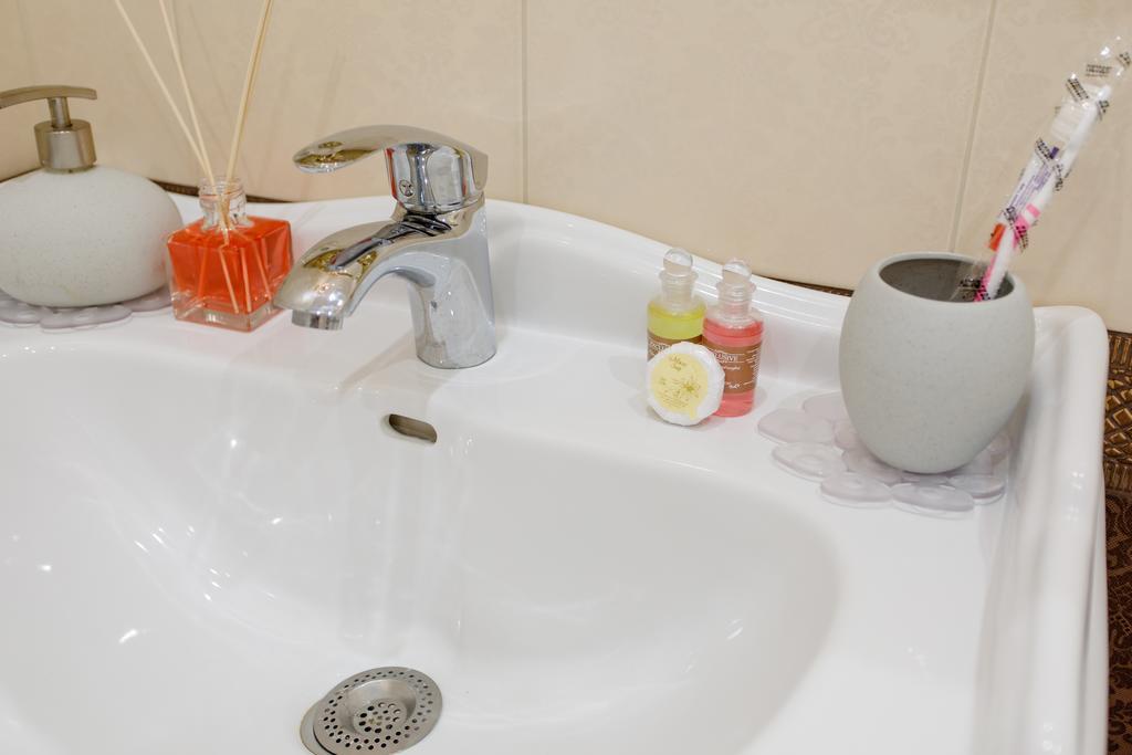 Royal Suite Apartment With Jacuzzi سومي المظهر الخارجي الصورة